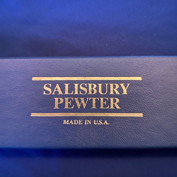 Salisbury Pewter Bookmark with Burgundy Tassel - Picture 12 of 14